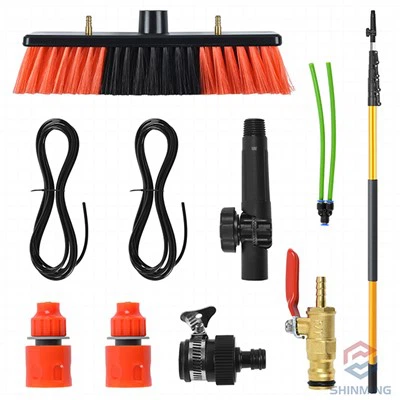 Wie reinige ich die Bürste an einer Stange mit Wasserzufuhr?